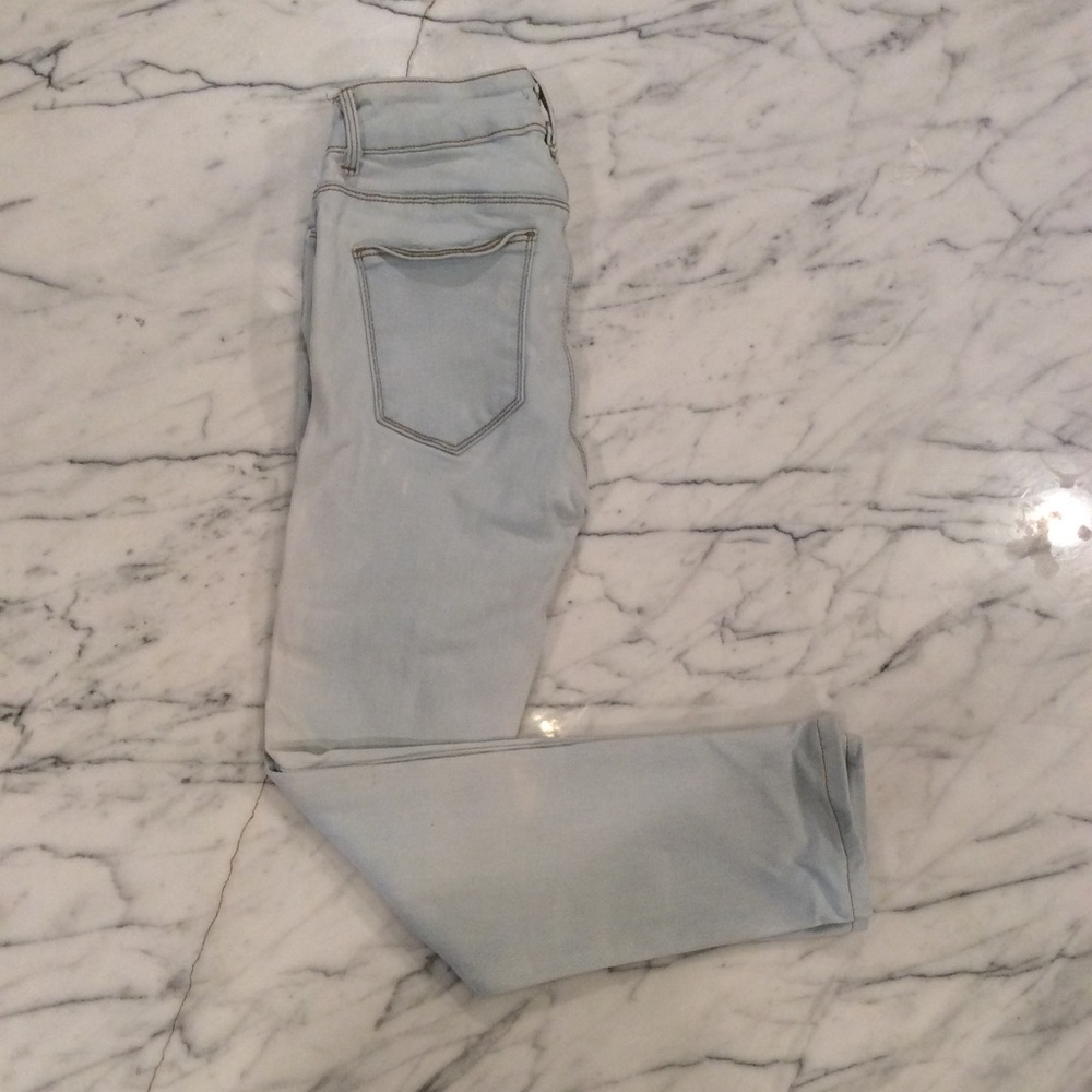 Silence + Noise high rise skinny jeans size 25